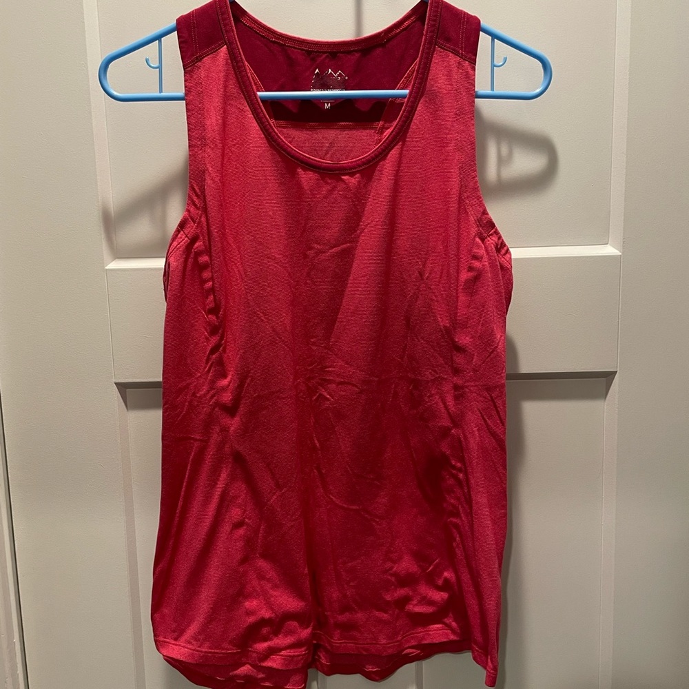 Size M REI Sleeveless Shirt